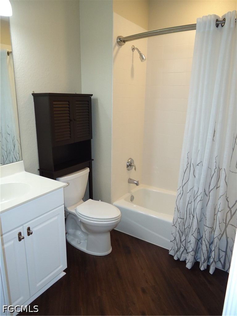 3 Bed Waterfront Home for Sale in Fort Myers, photo 17