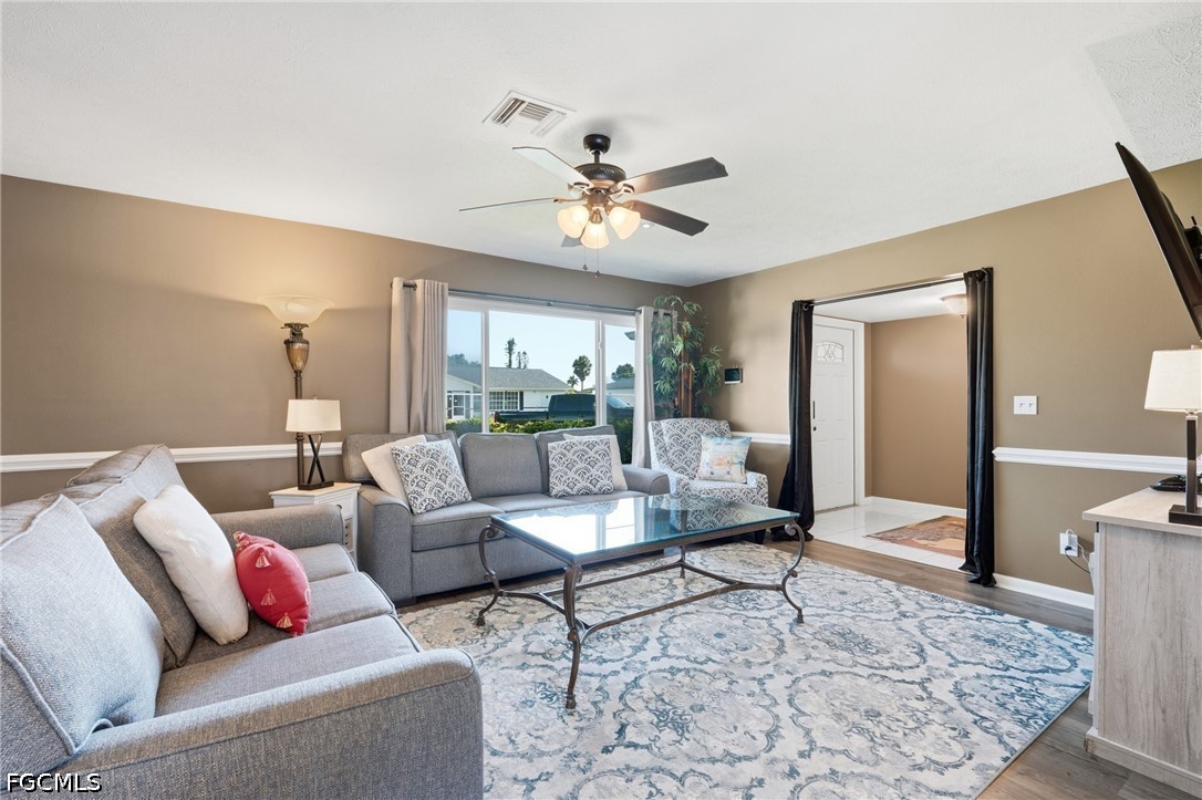 3 Bed Pool Home for Sale in Cape Coral, photo 17