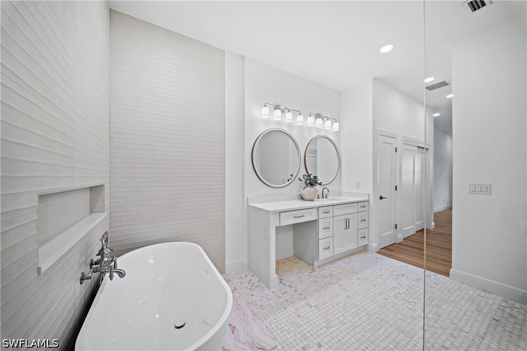 4 Bed Waterfront Home for Sale in Naples, photo 17