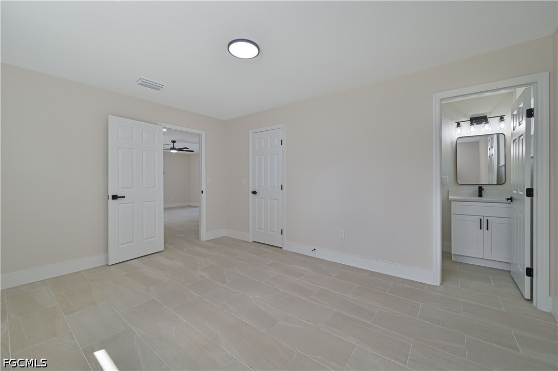 4 Bed SingleFamilyResidence for Sale in Rainbow Groves, photo 17