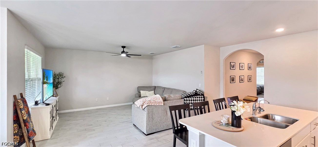 3 Bed SingleFamilyResidence for Sale in Cape Coral, photo 17