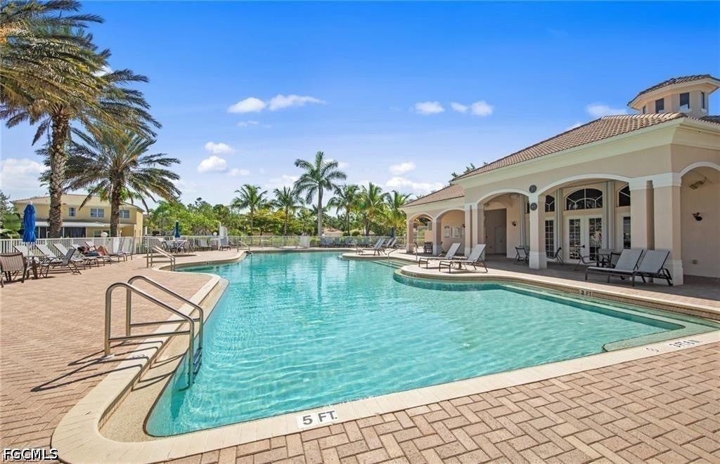 3 Bed Townhouse for Sale in Cape Coral, photo 17