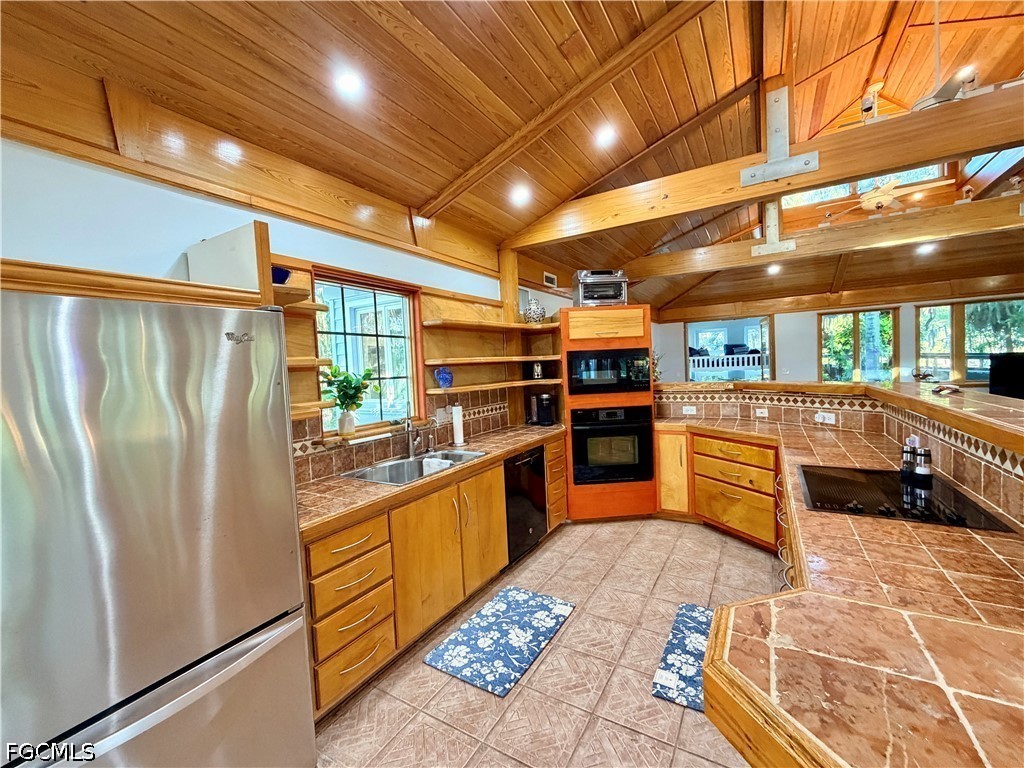 3 Bed Waterfront Home for Sale in Labelle, photo 17