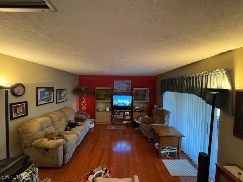 2 Bed Pool Home for Sale in Clewiston, photo 18