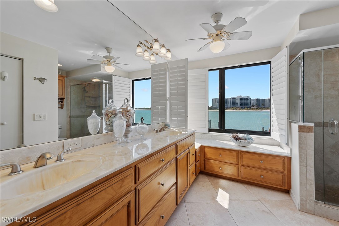 2 Bed Waterfront Home for Sale in La Peninsula, photo 18