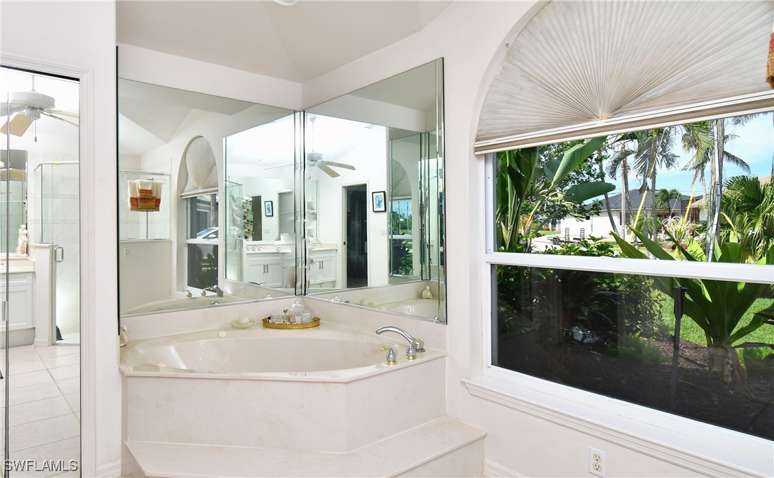 3 Bed Pool Home for Sale in Cape Coral, photo 18