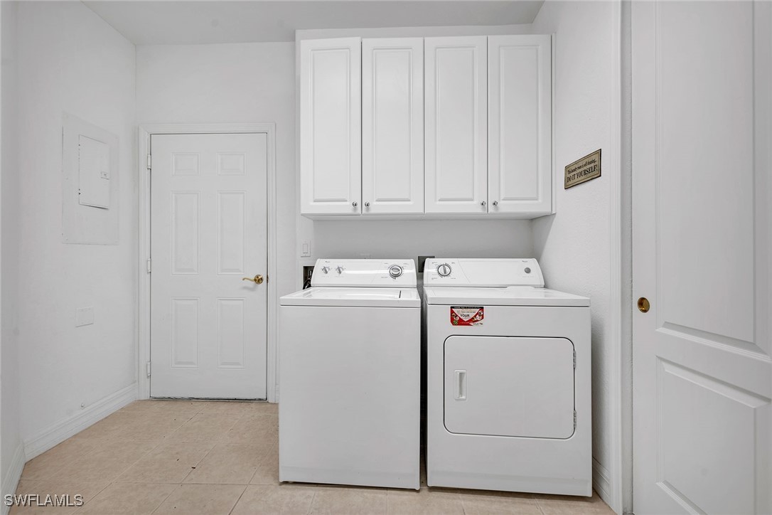 3 Bed Waterfront Home for Sale in Fort Myers, photo 18