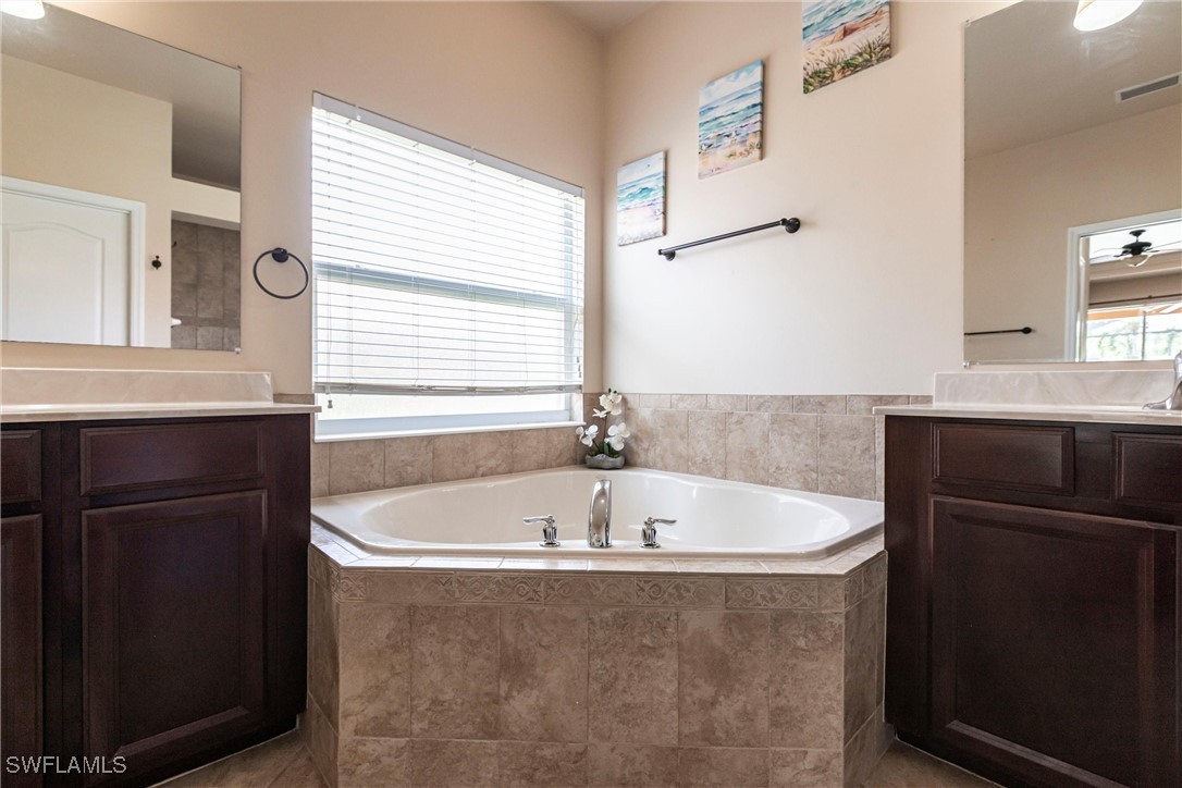 5 Bed Pool Home for Sale in Promenade West, photo 18