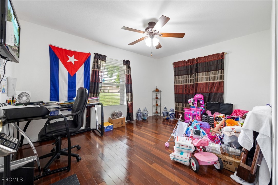 3 Bed SingleFamilyResidence for Sale in Cape Coral, photo 18