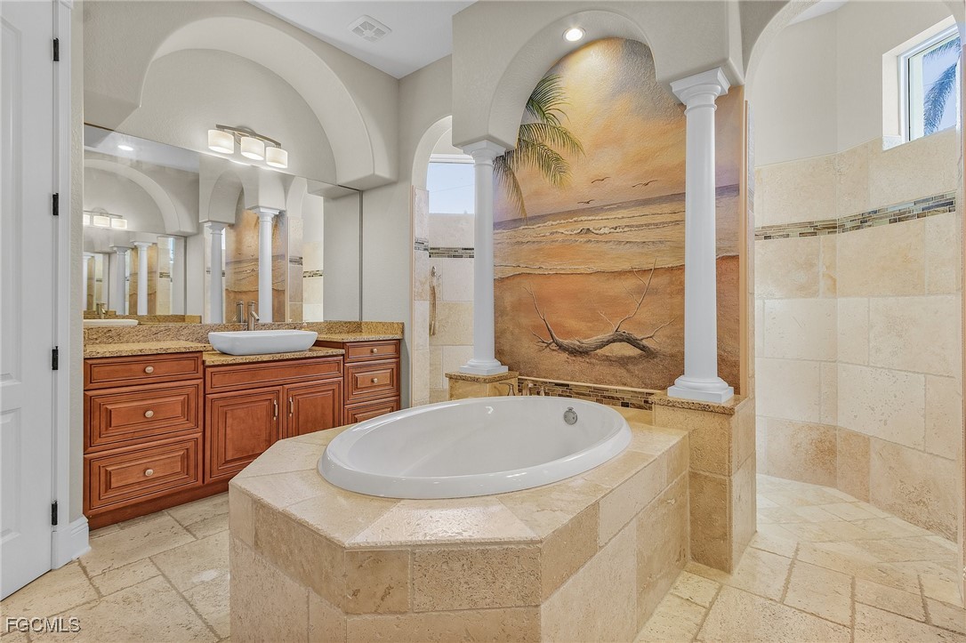 3 Bed Pool Home for Sale in Bokeelia, photo 18