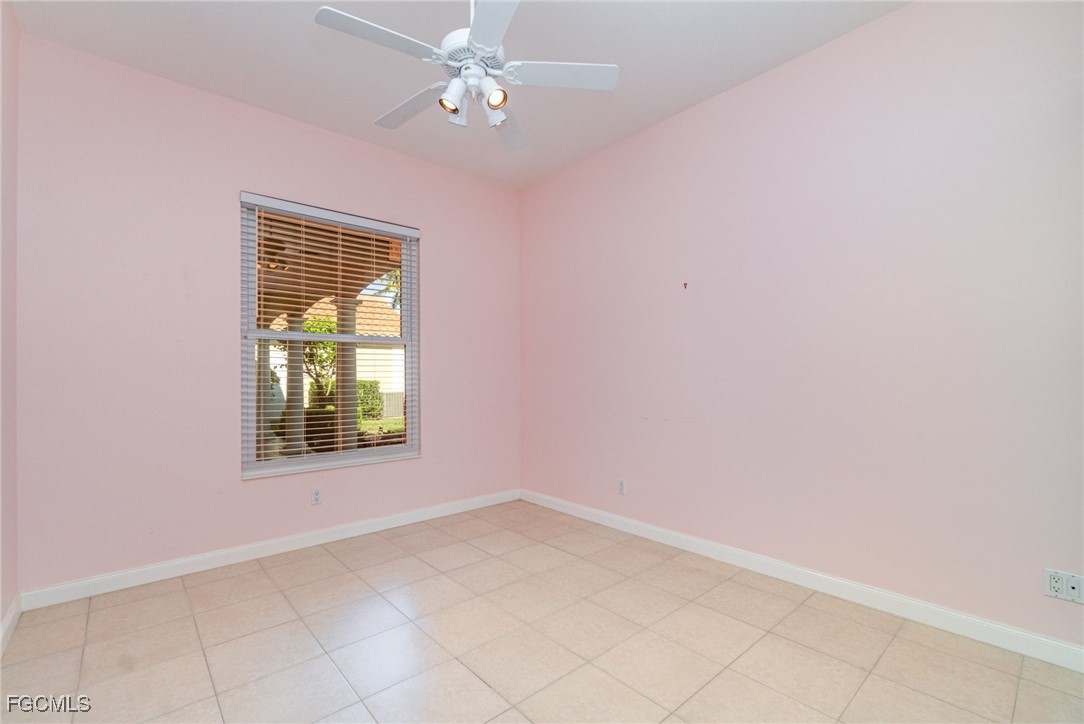 4 Bed Pool Home for Sale in Island Walk, photo 18