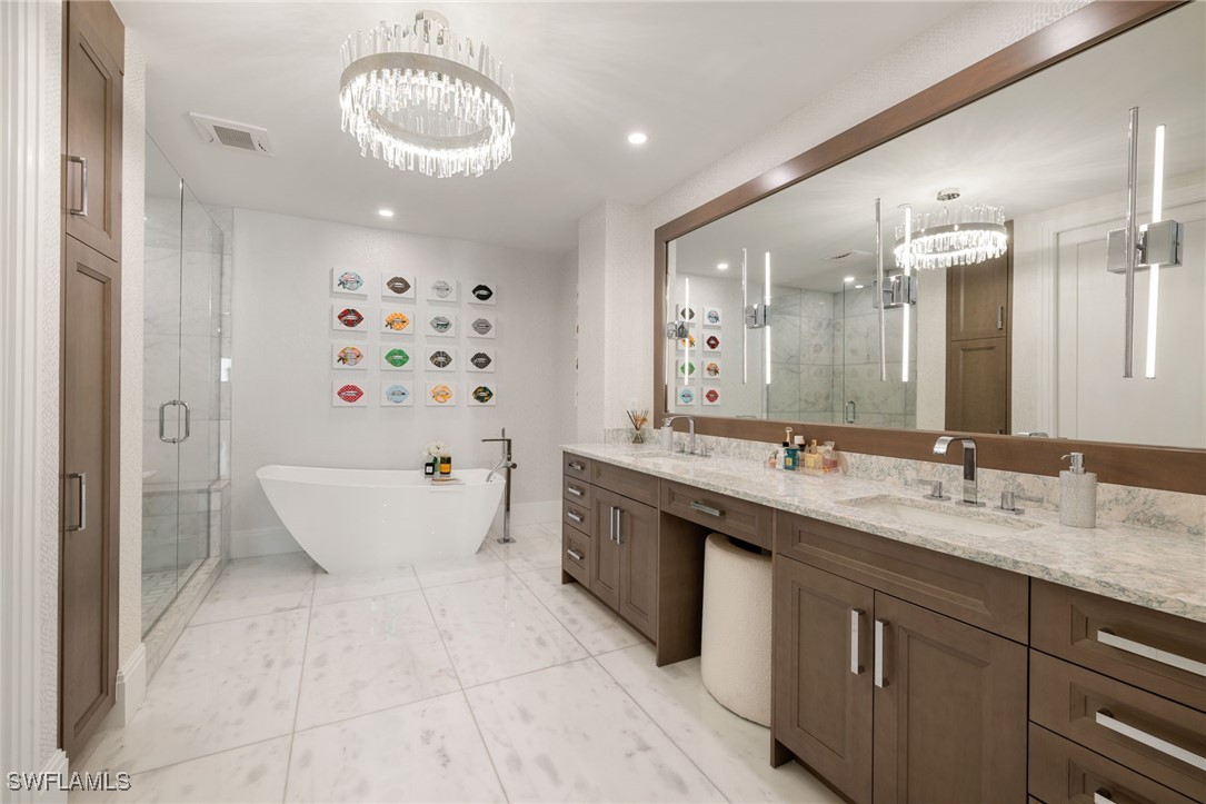 3 Bed Condominium for Sale in Naples, photo 18