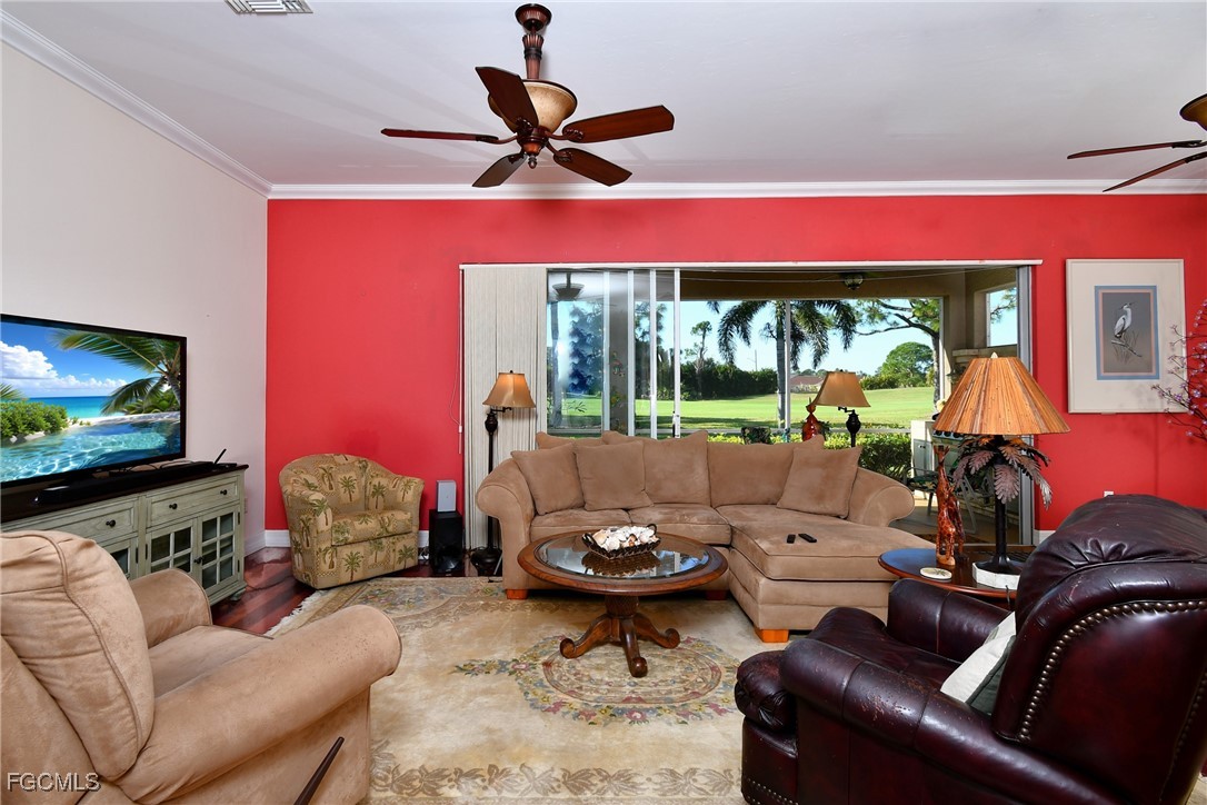 2 Bed SingleFamilyResidence for Sale in Westminster, photo 18