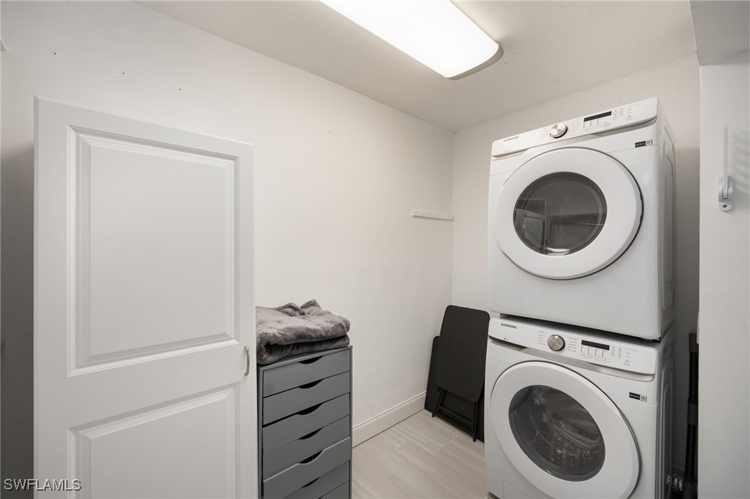 2 Bed Condominium for Sale in Naples, photo 18