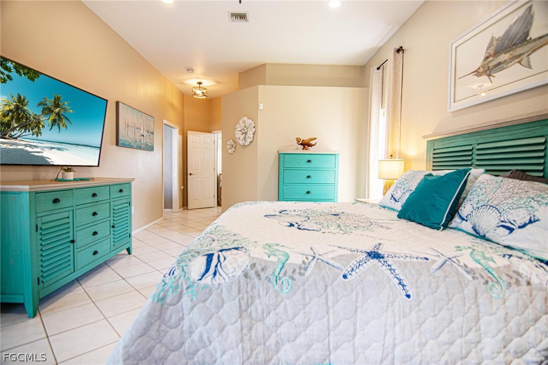 3 Bed Pool Home for Sale in Cape Coral, photo 18