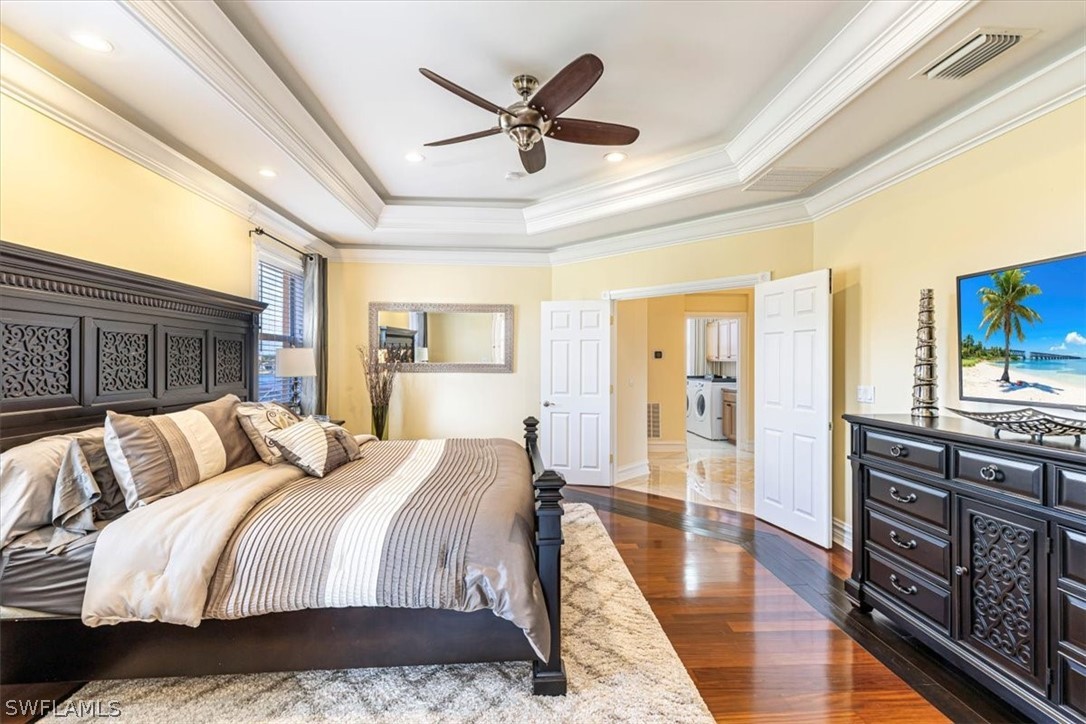 5 Bed SingleFamilyResidence for Sale in Naples, photo 18