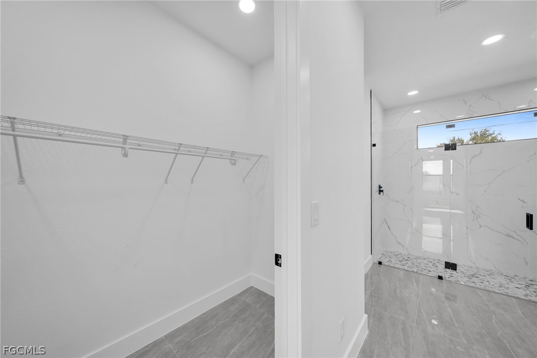 3 Bed SingleFamilyResidence for Sale in Lehigh Acres, photo 18
