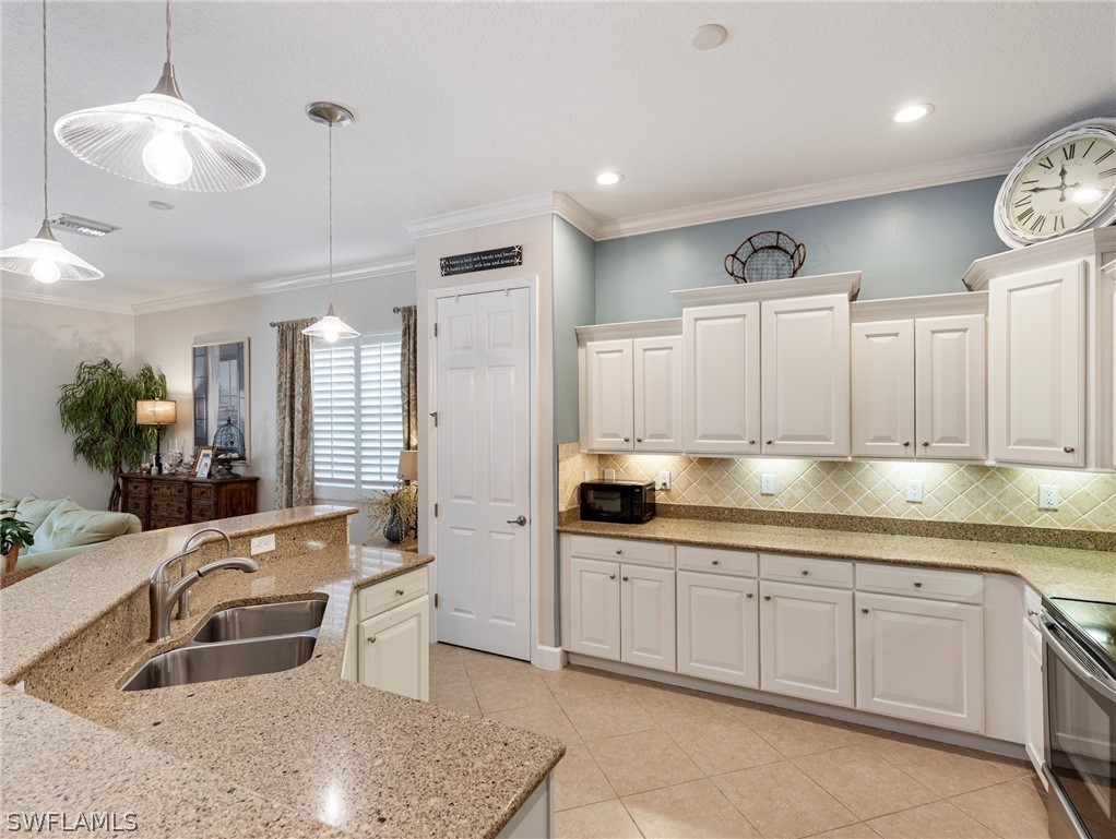 4 Bed Pool Home for Sale in Bella Terra, photo 18