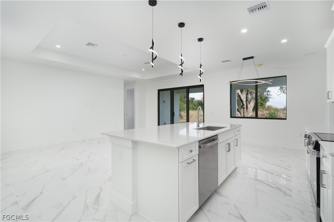 4 Bed Waterfront Home for Sale in Mirror Lakes, photo 18