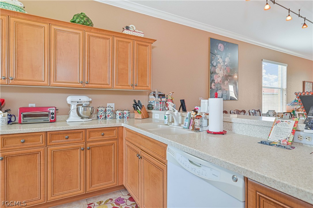 2 Bed Condominium for Sale in Fort Myers, photo 18