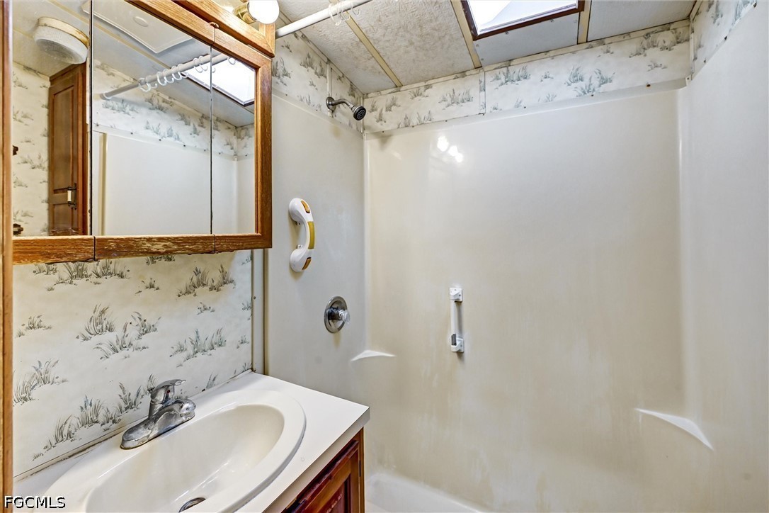 1 Bed ManufacturedHome for Sale in Estero, photo 18
