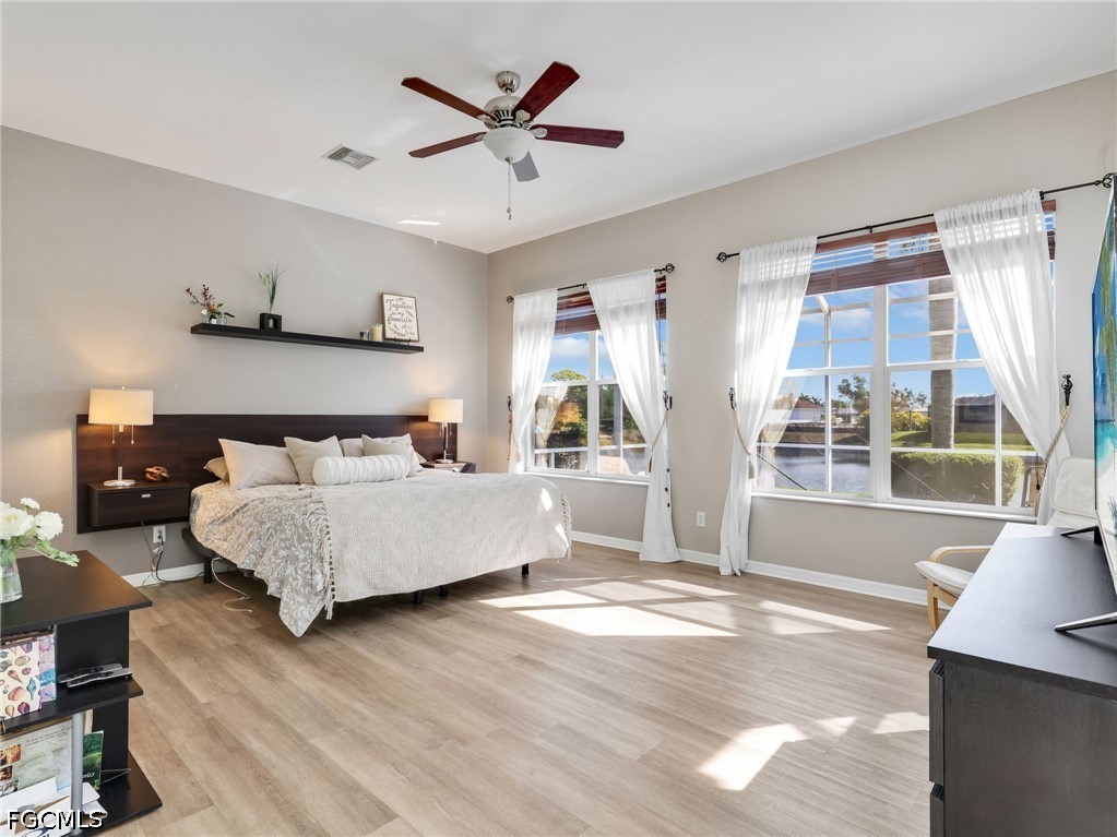 3 Bed Pool Home for Sale in Cape Coral, photo 18