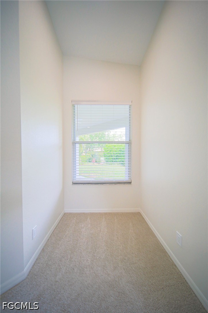 4 Bed SingleFamilyResidence for Sale in Danforth Lakes, photo 18