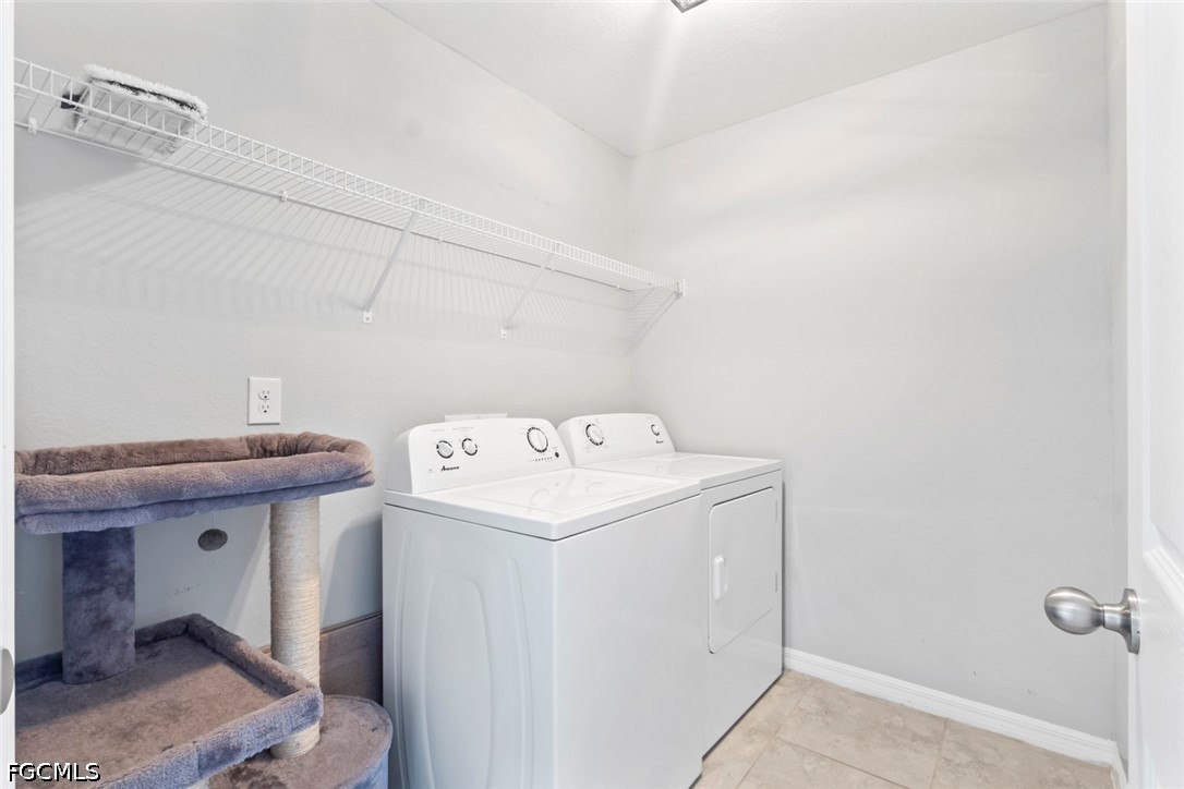 3 Bed SingleFamilyResidence for Sale in Cape Coral, photo 18