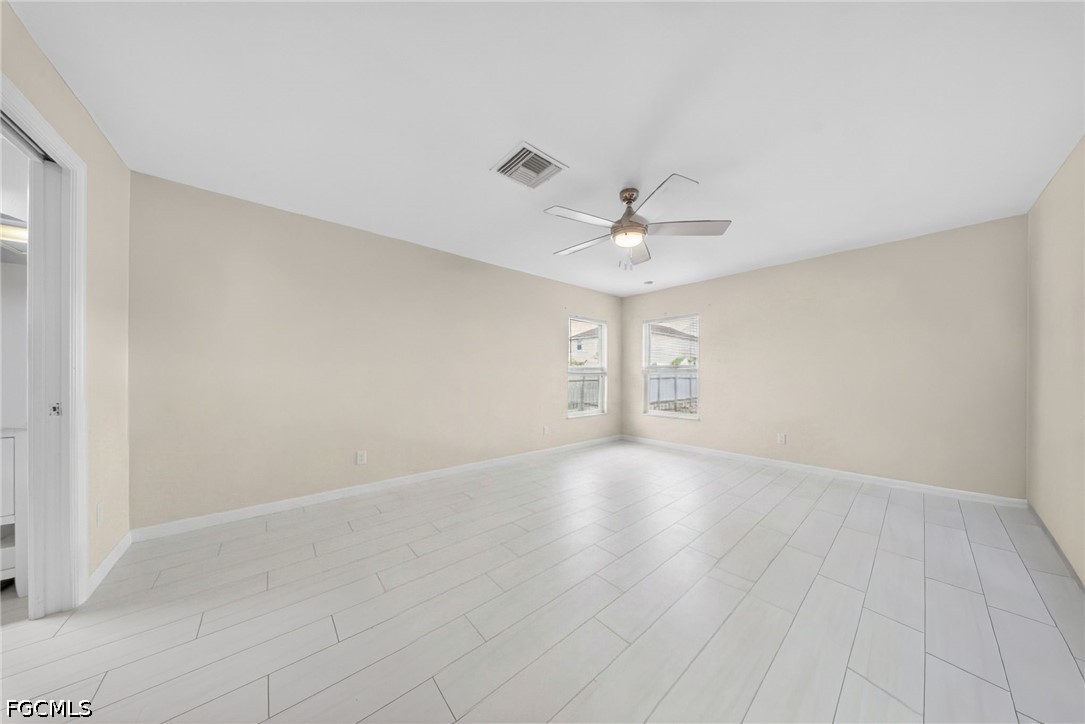 3 Bed SingleFamilyResidence for Sale in Cape Coral, photo 18