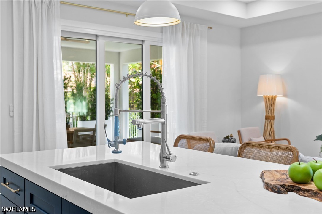 4 Bed SingleFamilyResidence for Sale in Naples, photo 18