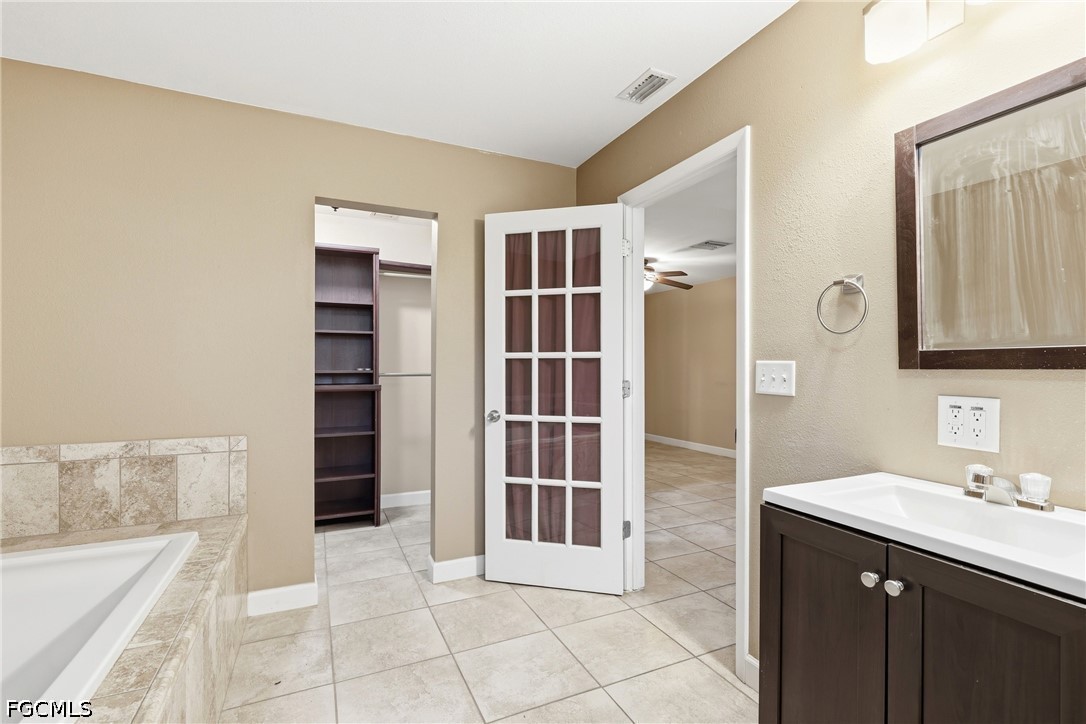 3 Bed SingleFamilyResidence for Sale in Labelle, photo 18