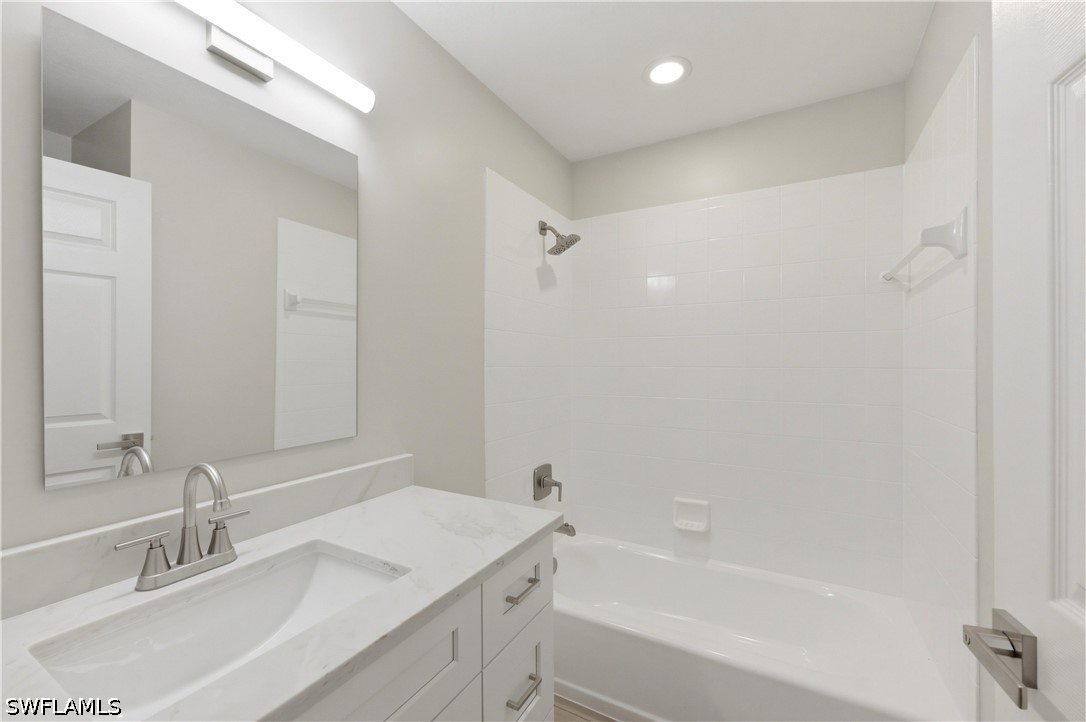 3 Bed SingleFamilyResidence for Sale in Naples, photo 18