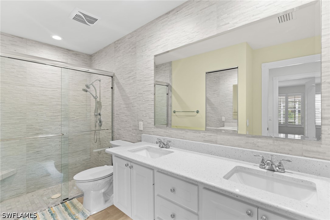 2 Bed Waterfront Home for Sale in Island Walk, photo 18