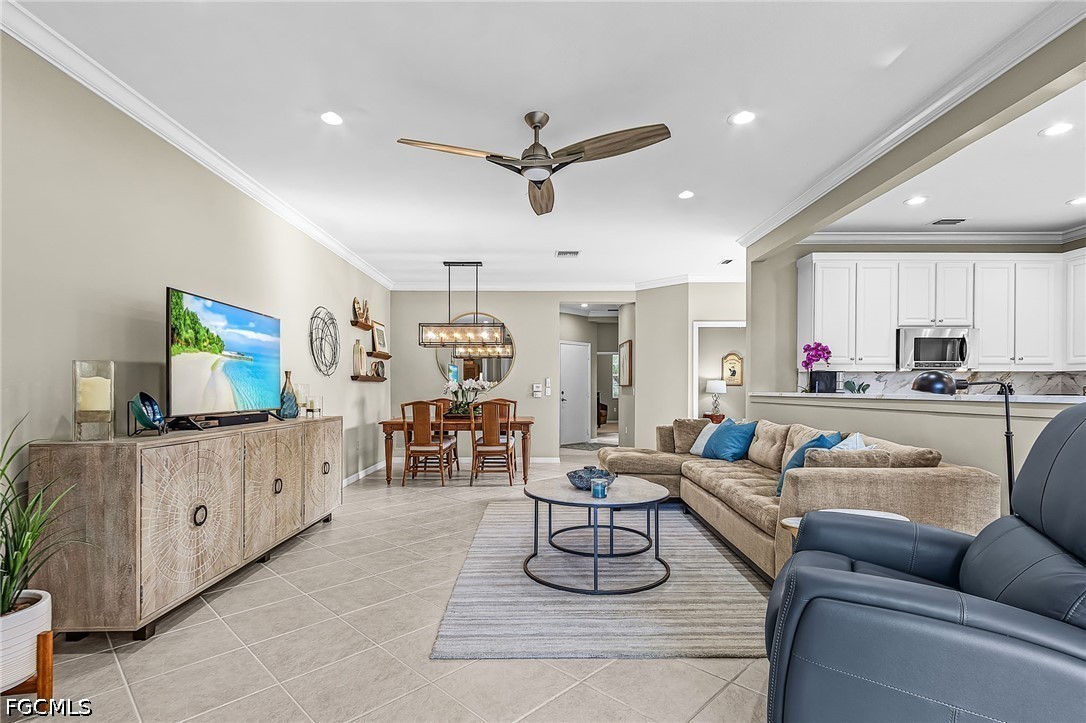 2 Bed Waterfront Home for Sale in Toscana, photo 18
