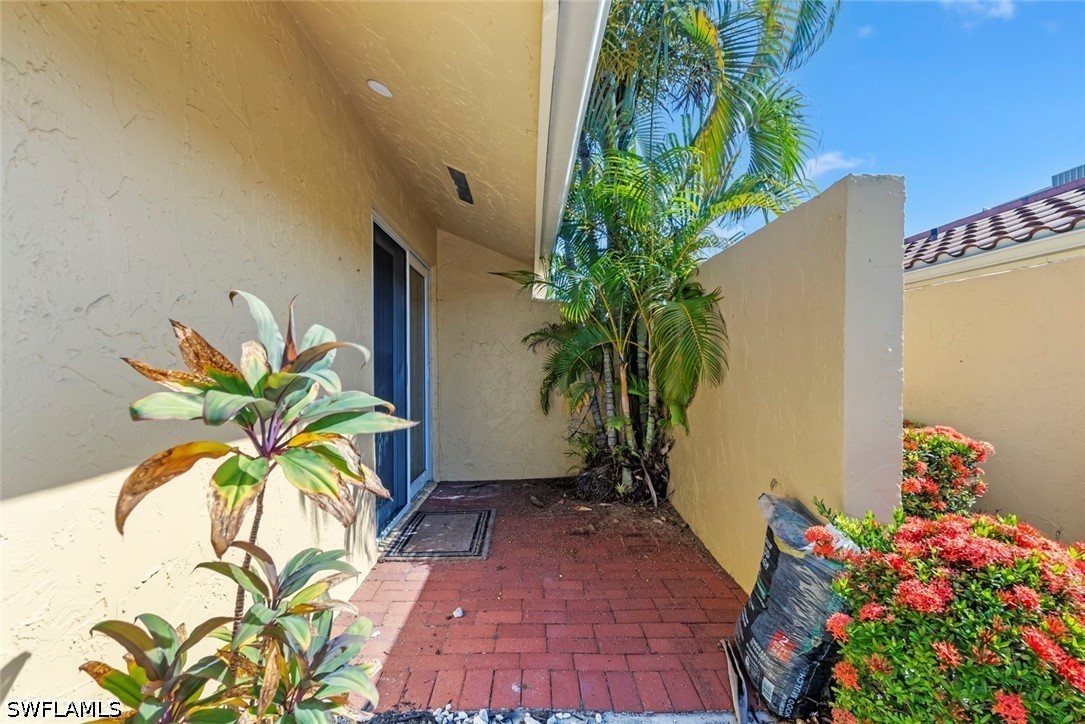 2 Bed Waterfront Home for Sale in Naples, photo 18