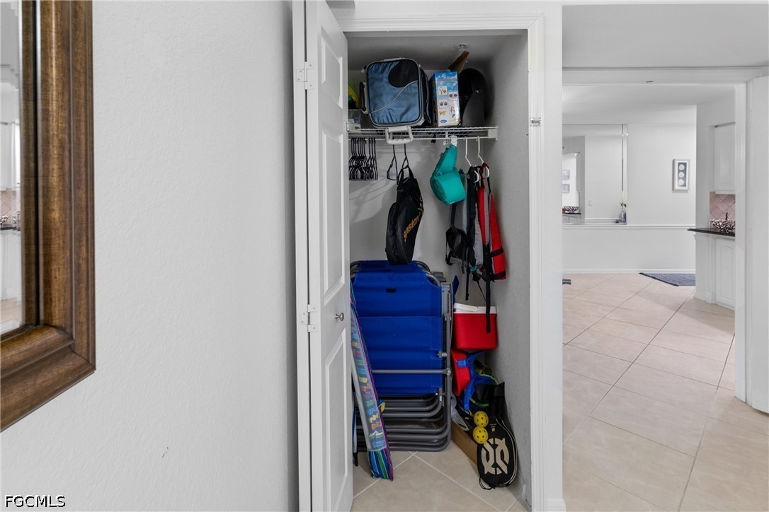 2 Bed Condominium for Sale in Naples, photo 18