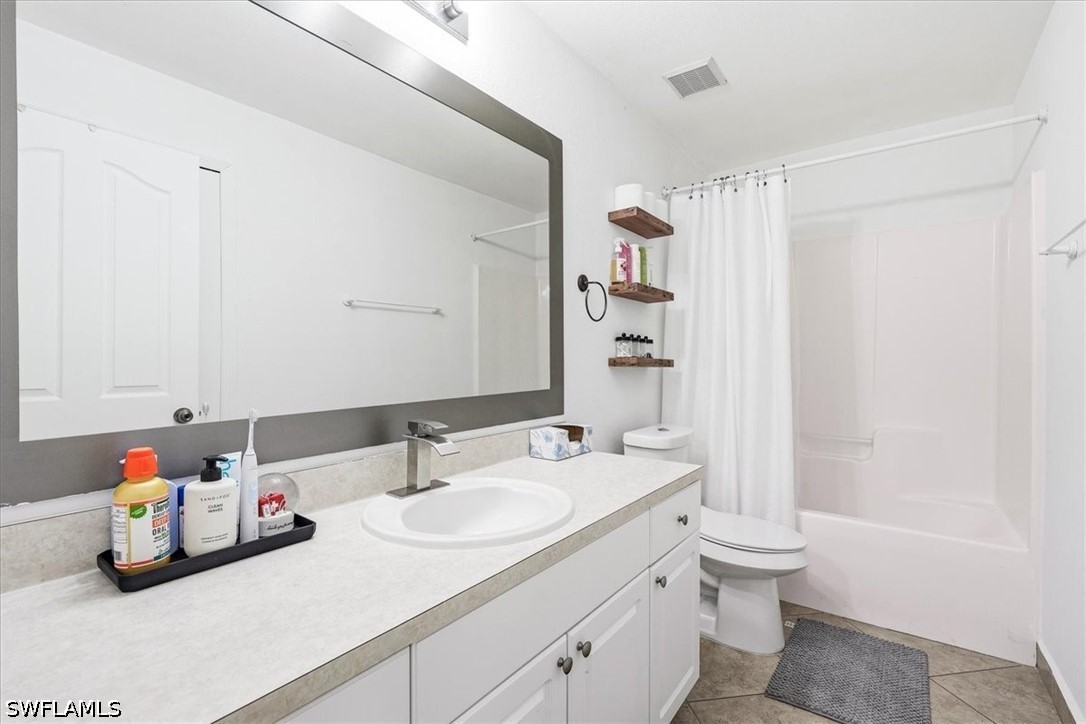 3 Bed SingleFamilyResidence for Sale in Lehigh Acres, photo 18