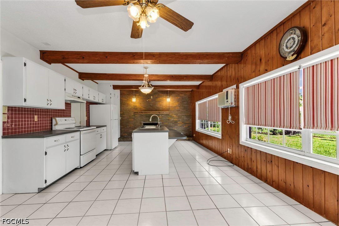 3 Bed SingleFamilyResidence for Sale in Port Charlotte, photo 18
