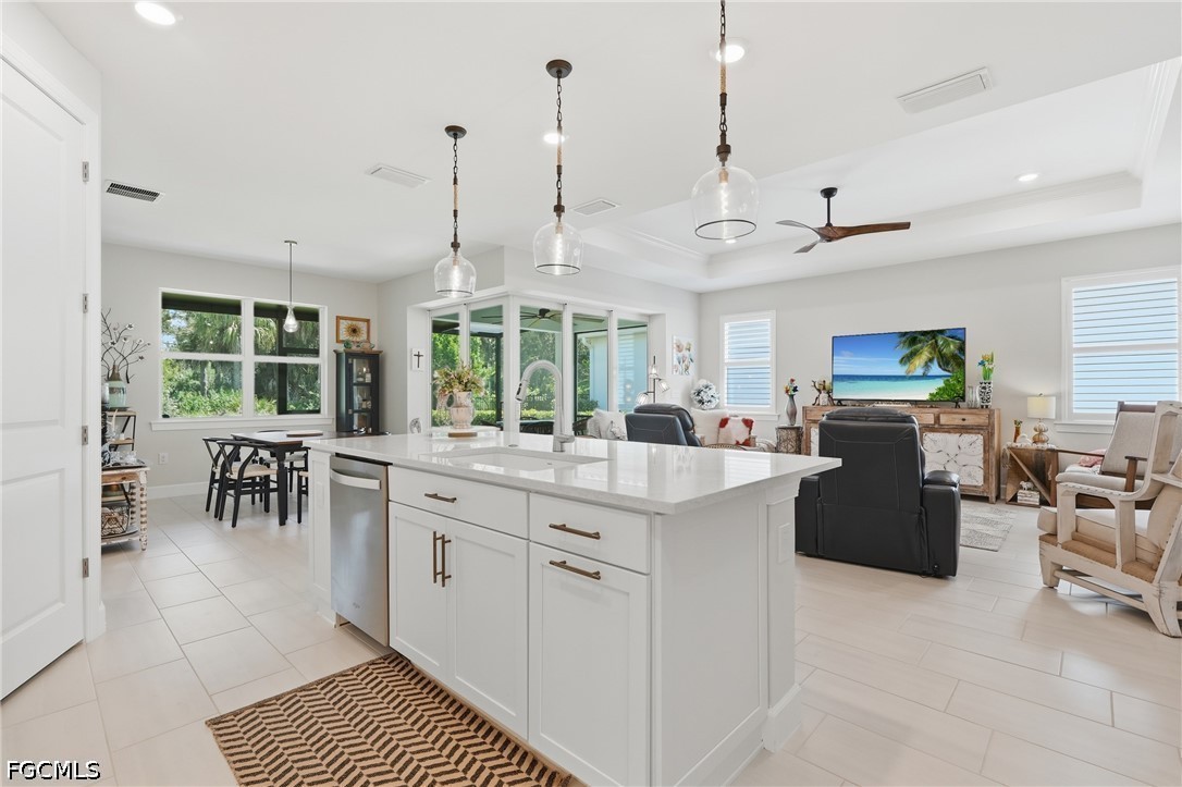 2 Bed SingleFamilyResidence for Sale in North Fort Myers, photo 18