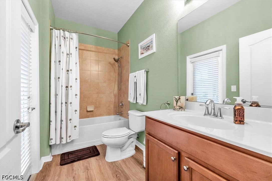 3 Bed Pool Home for Sale in North Fort Myers, photo 18