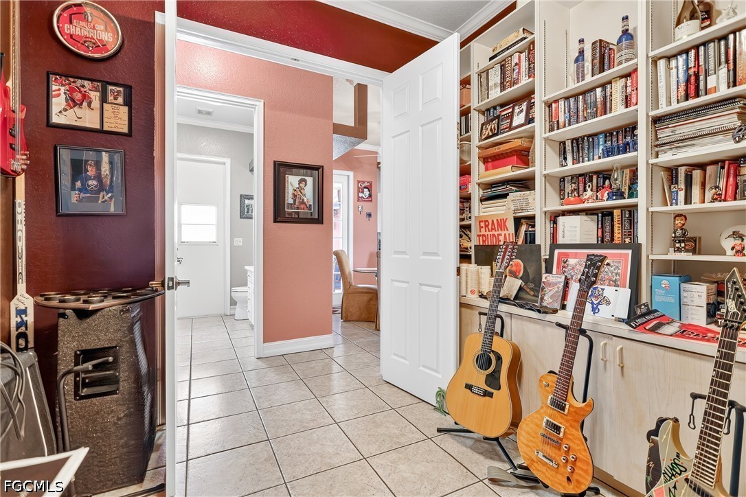 3 Bed Pool Home for Sale in Cape Coral, photo 18