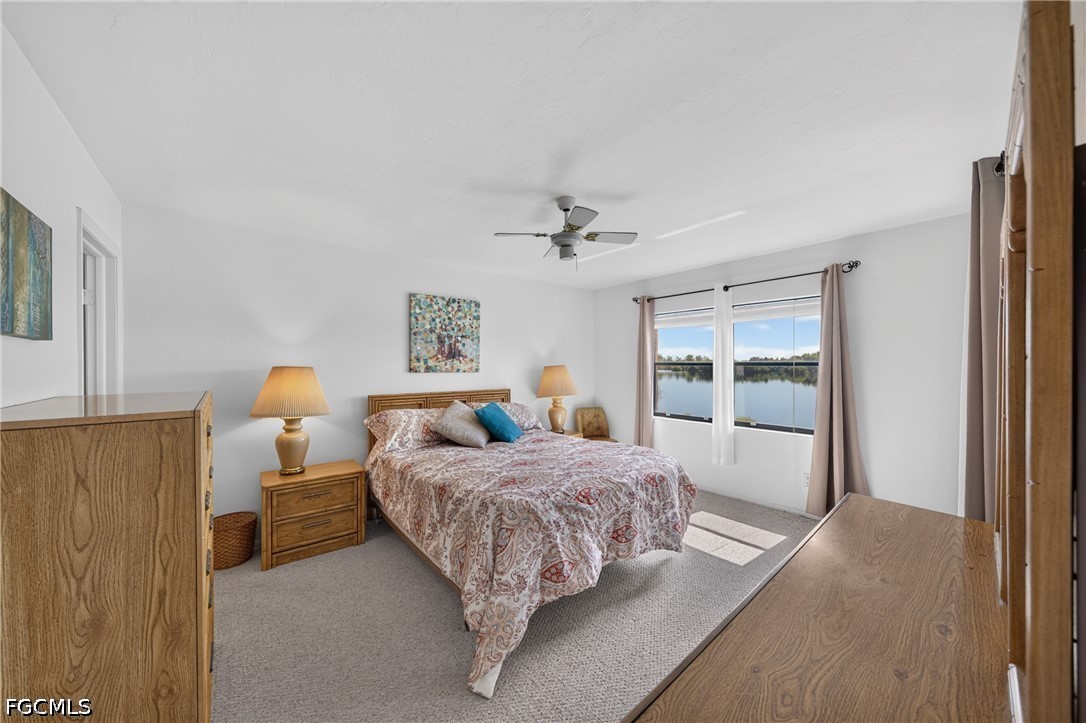 2 Bed Waterfront Home for Sale in North Fort Myers, photo 18