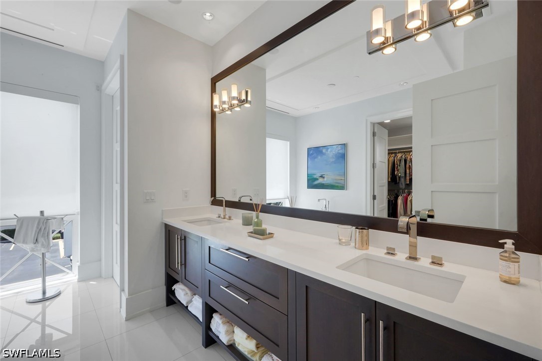 3 Bed Condominium for Sale in 382 Building, photo 18