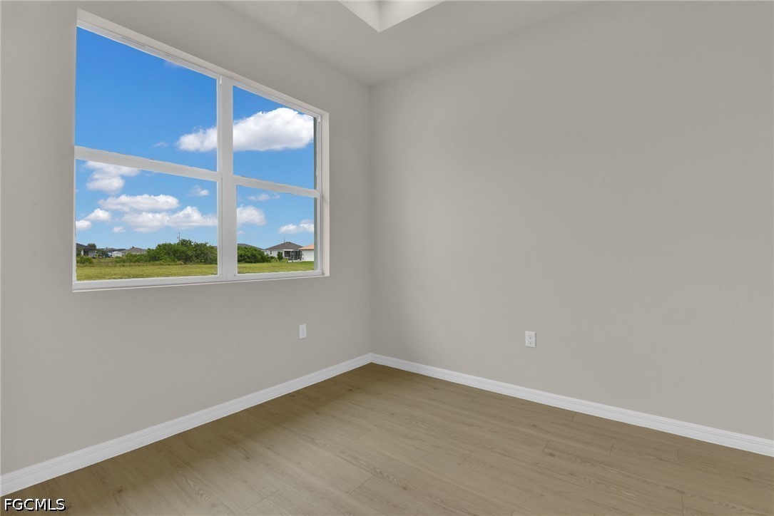 4 Bed SingleFamilyResidence for Sale in Cape Coral, photo 18