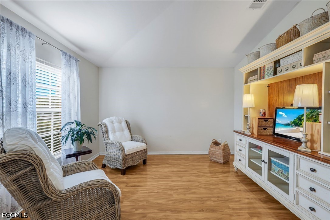 3 Bed SingleFamilyResidence for Sale in Cape Coral, photo 18