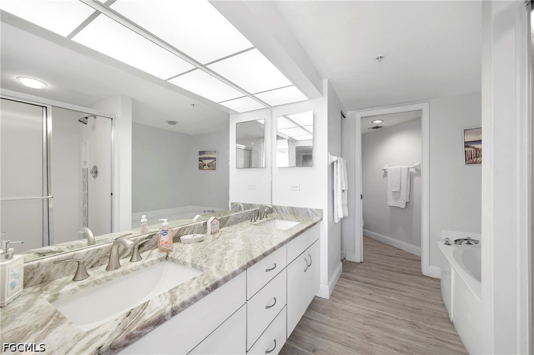 2 Bed Condominium for Sale in Fort Myers Beach, photo 18