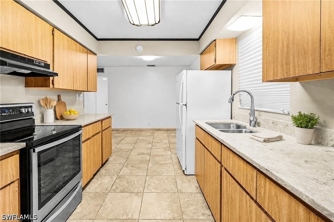 3 Bed SingleFamilyResidence for Sale in Naples, photo 18