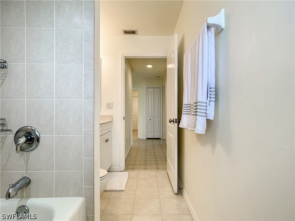 3 Bed SingleFamilyResidence for Sale in Cape Coral, photo 18
