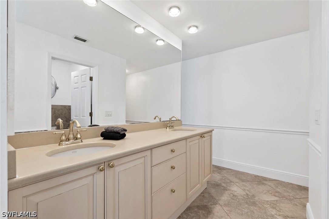 3 Bed Pool Home for Sale in Kings Lake, photo 18