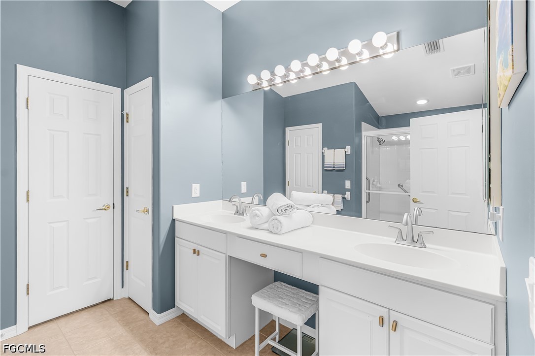 3 Bed SingleFamilyResidence for Sale in Hidden Cove, photo 18